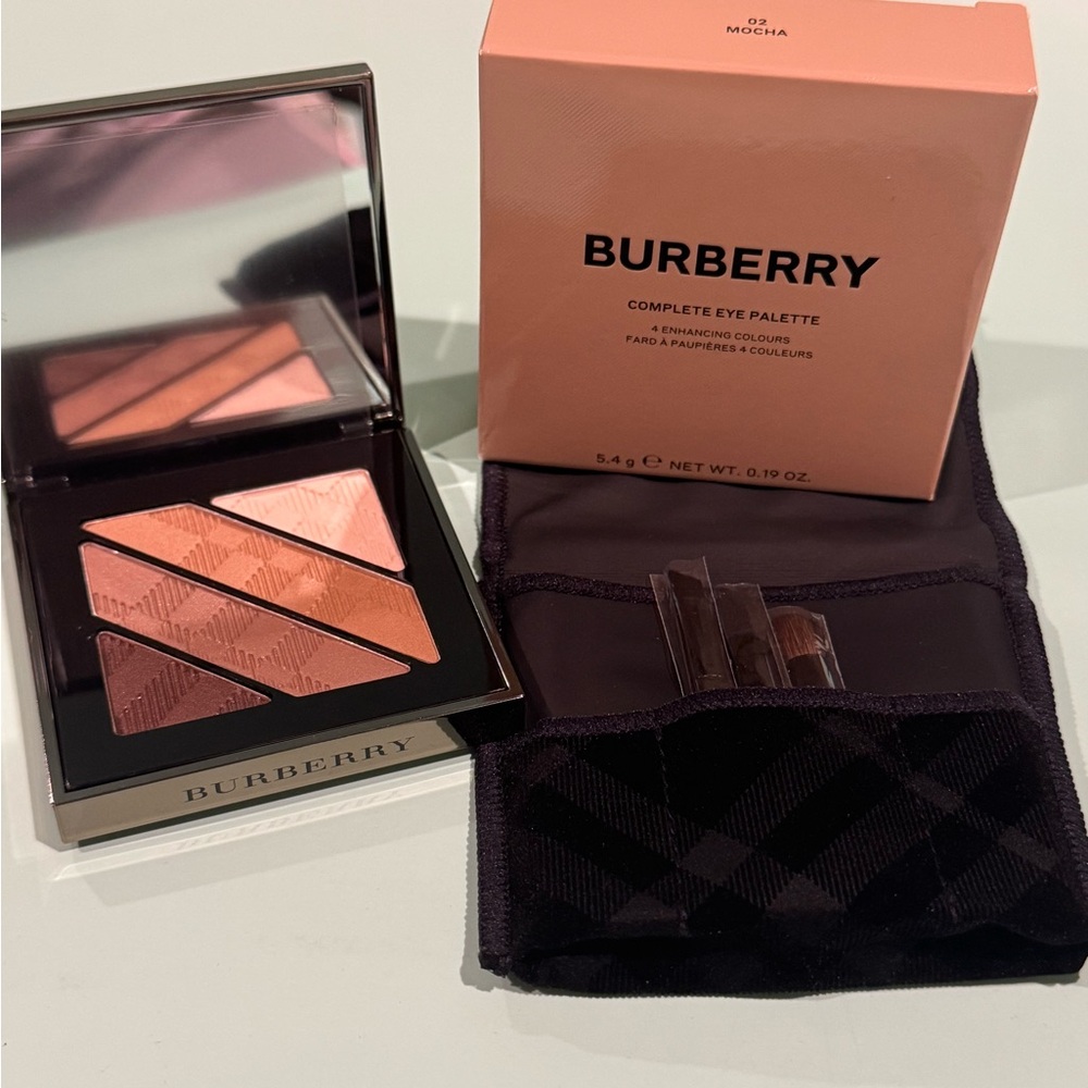 Burberry Pink and Brown Eyeshadow Palette Satin Finish